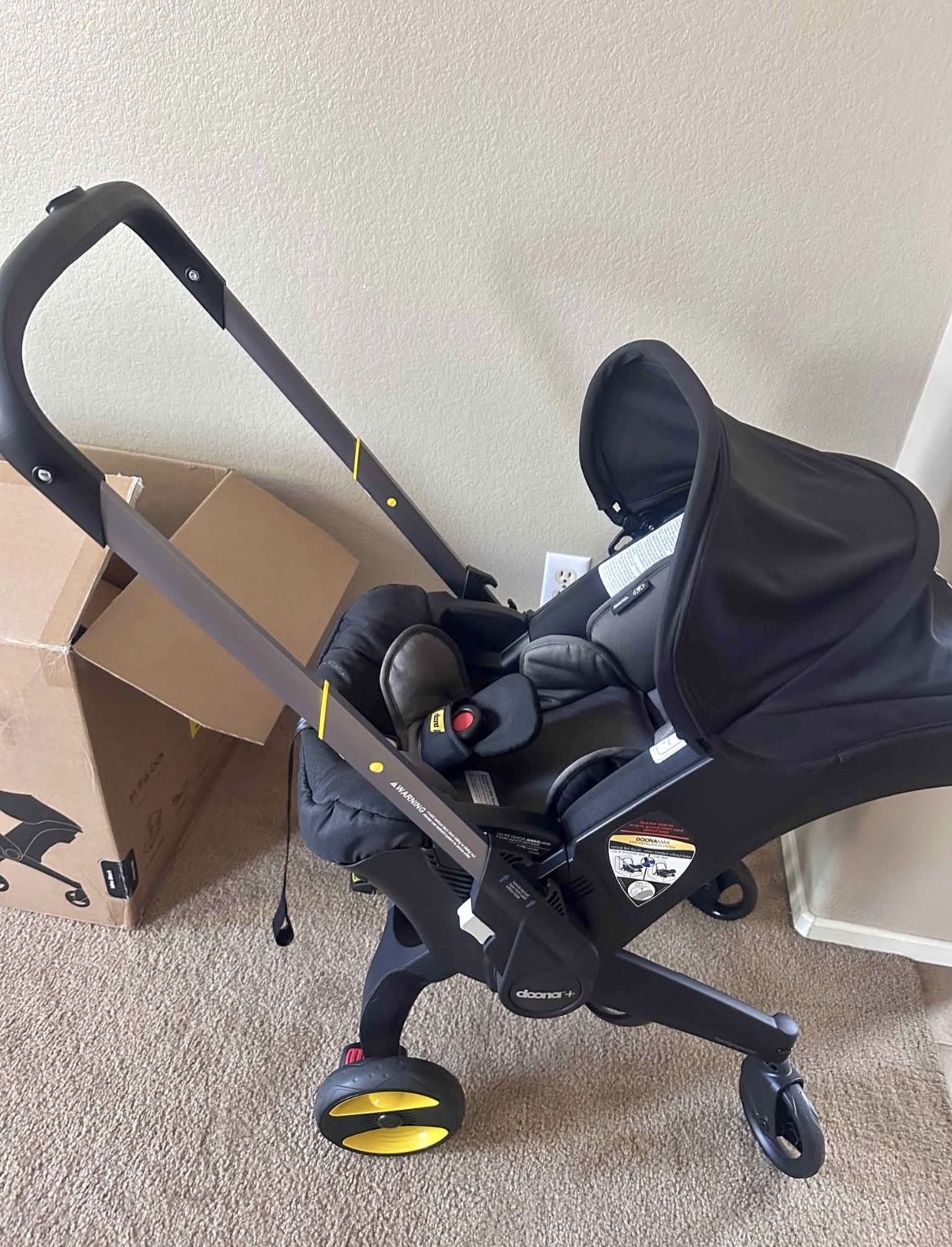 Doona Baby Seat Car Available 