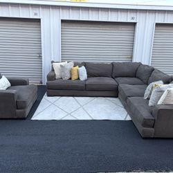Sectional Couch With Single Seater