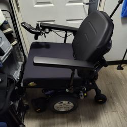 Q6 Edge Power Chair