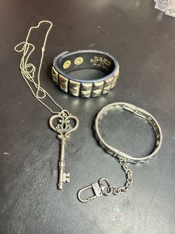 Vintage Y2K Hot Topic bundle