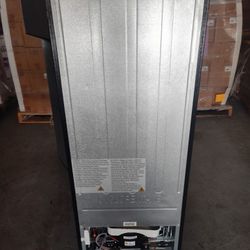 $200 Vissani Refrigerator 