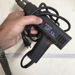 3/8” drill black n decker corded with chuck key