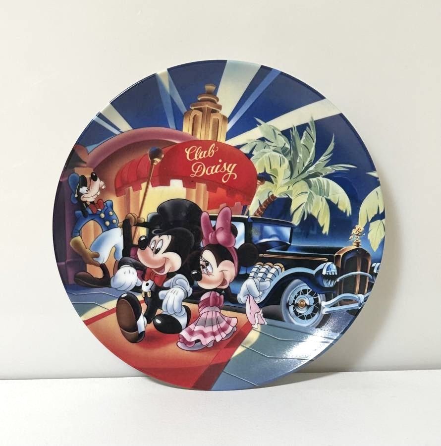 Vintage Disney Club Daisy MGM Studios Collectible Plate