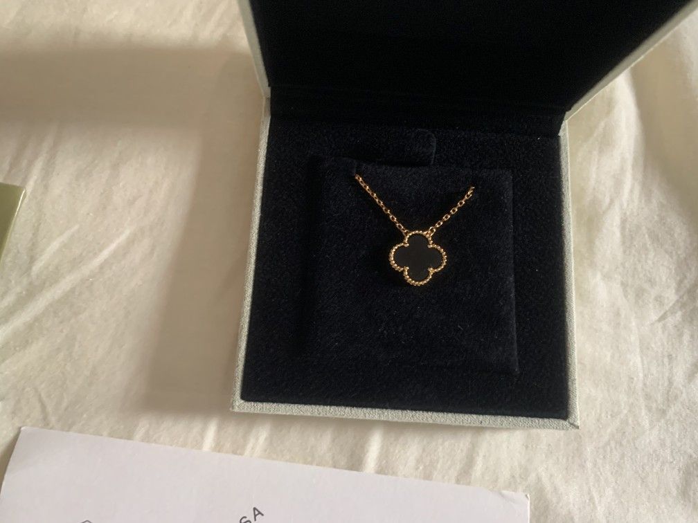 VCA Van Cleef & Arpels Necklace – Luxury Designer Jewelry, 18K Gold Plated