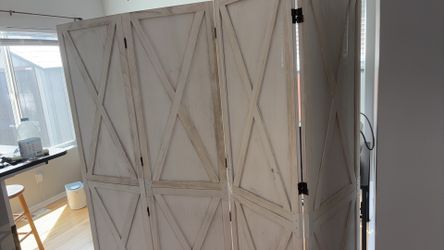 Space divider