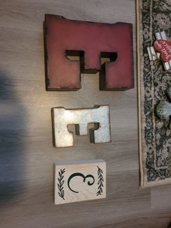 Letter E
