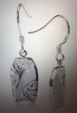 Sterling silver surfboard hook earring with scrolling and moths of pearl