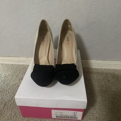 Women’s Just Fab Heels With Black Toe Bow