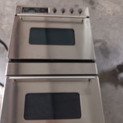  GE Monogram Oven