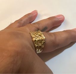 GOLD RING