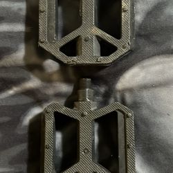 Brand new 1/2” pedals