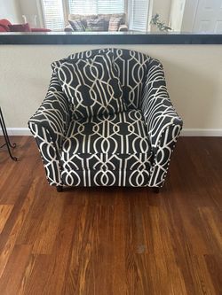 Arm chair