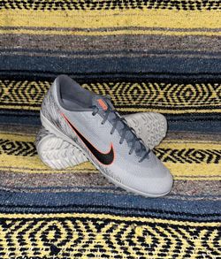 Nike Mercurial Vapor 12 Academy TF - Men’s US 8