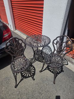 Patio set