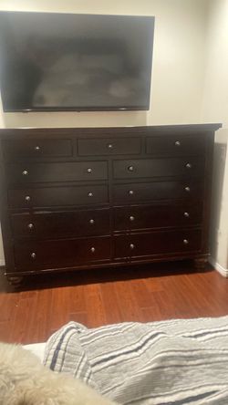 Dresser (Restoration Hardware)