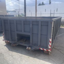 25-35 Yard Roll Off Containers Available 