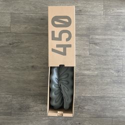 YEEZY 450 “STONE BLUE 🗿”  