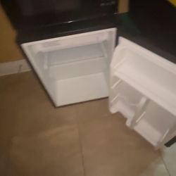Microwave and Small Fridge 
