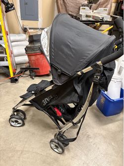 3DLite folding stroller.