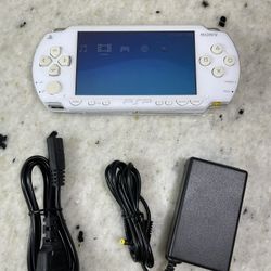 Sony PSP-1000 Handheld Console – White (Japanese Edition, Region Unlocked) – Fully Working w/ Charge