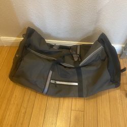 Tumi Large 32” duffel Travel Bag Nice