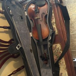Bobelock violin And bow ( Used )