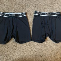 LEAO Boys Compression Shorts Size Medium