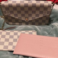 Louis Vuitton Felice Pouchette