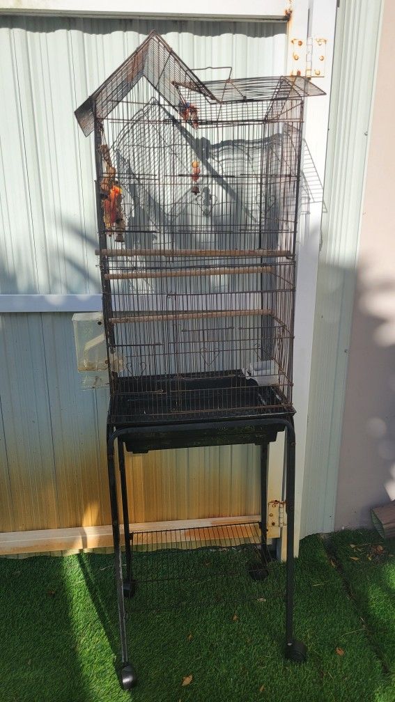 Bird Cage With BaseBird cage with base 32' T x 17' W x 13'