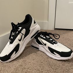 Nike Air Max Bolt Women Size 9