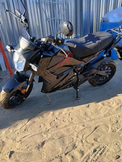 Electric motorcycle
