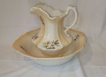 1980s Pitcher and Wash Basin Ceramic Set