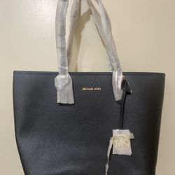 Black Michael Kors Purse 