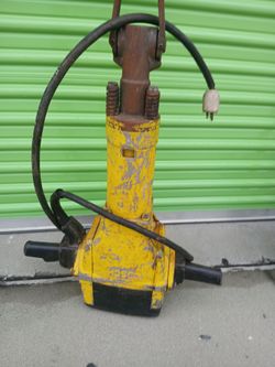 Heavy duty jack hammer