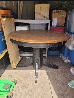 42in Round Wooden Table
