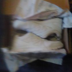 Brand New Reebox %Coconut Booths