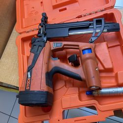 Stock ade ST400i Cordless Fencing Stapler+ 2 Batteries (No Charger)