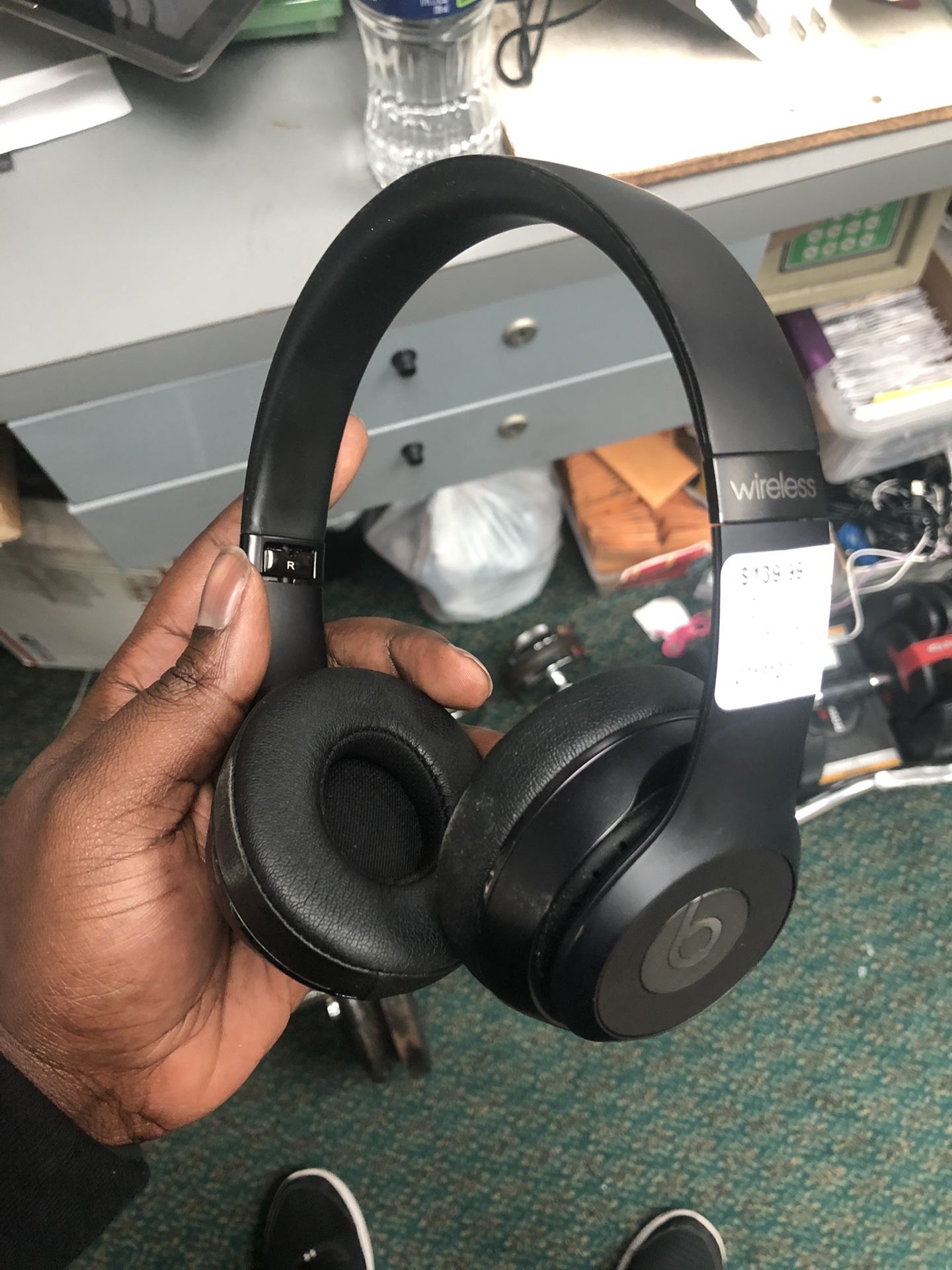 Headphones, Electronics Beats No Charger No Audio Solo 3 .. Negotiable