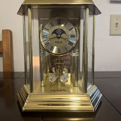 VINTAGE CLOCK GERMANY QUARTZ 85. 