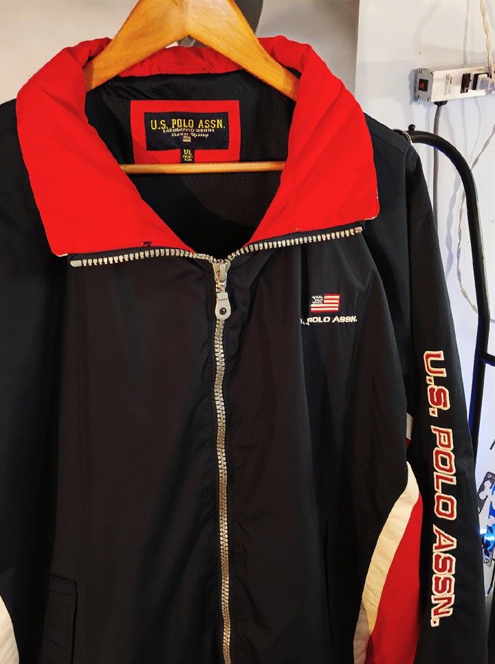 Vintage U.S. Polo Assn Men’s XL Hooded Windbreaker Blue Red White