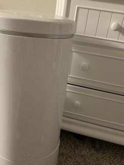 Munchkin Diaper Pail