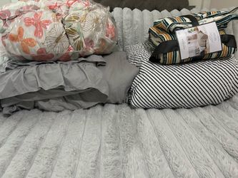 Queen and king size comforters