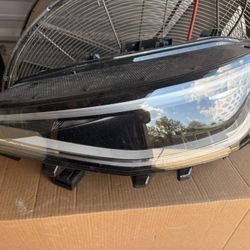 2024 Volkswagen ID 4 (minimum Damage) headlight And Front Bumper