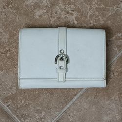 Vintage Coach White Leather BiFold Snap Wallet