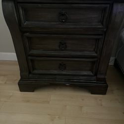 Beautiful American Woodcrafters Rustic Nightstand