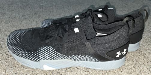 UNDER ARMOUR Tribase Reign 3 Size 15