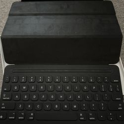 iPad Smart Keyboard 