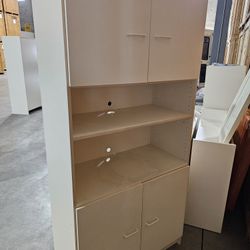 White Kitchen Cabinet 