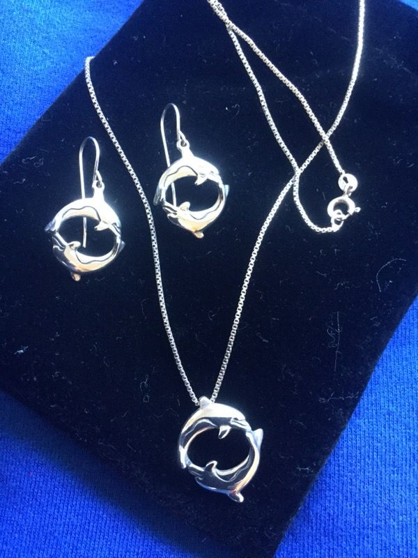 Sterling silver Dolphin necklace & earrings 🐬 Visit for more jewelry 💎💍