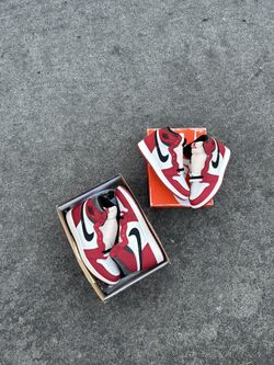 Jordan 1 Lost N Found Sizes 4.5Y / 6W, 6Y / 7.5W